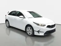 Usado Kia Ceed Comfort 140 CV (102 kW) 2024 Blanco Utilitario