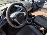 Gebraucht Ford Fiesta SYNC Edition 75 PS (55 kW) 2015 Blau Kleinwagen