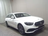 Gebraucht Mercedes E300 Avantgarde 306 PS (225 kW) 2021 Polarweiss Kombi