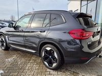 Gebraucht BMW iX3 Impressive 210 kW (286 PS) 2021 Sophistograu brillanteffekt me SUV