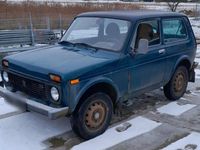 Gebraucht Lada niva 82 PS (60 kW) 2009 Grün SUV