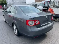 Gebraucht VW Jetta Sportline 140 PS (102 kW) 2005 Grau Limousine
