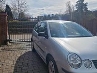 Gebraucht VW Polo 65 PS (47 kW) 2004 Silber Kleinwagen