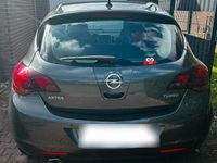 Gebraucht Opel Astra 140 PS (102 kW) 2011 Grau Kleinwagen