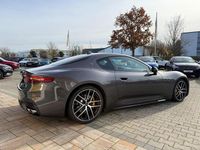 Gebraucht Maserati Granturismo 549 PS (403 kW) 2025 Grigio maratea Coupé