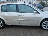 Gebraucht Renault Mégane II 102 PS (75 kW) 2007 Gold Kleinwagen