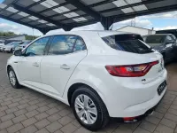 Gebraucht Renault Mégane Intens 110 PS (80 kW) 2018 Weiß Limousine