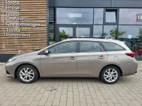 Gebraucht Toyota Auris Hybrid Edition 135 PS (99 kW) 2016 Braun Kombi
