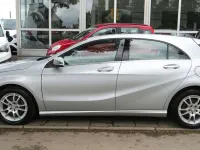 Gebraucht Mercedes A200 Urban 136 PS (100 kW) 2015 Silber Kleinwagen