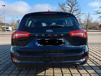 Gebraucht Ford Focus 125 PS (91 kW) 2022 Schwarz Kombi
