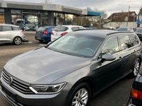 Gebraucht VW Passat 150 PS (110 kW) 2018 Grau Kombi