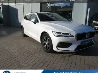 Używany Volvo V60 Core 163 KM (119 kW) 2024 Biały Kombi