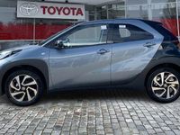 Neu Toyota Aygo X 72 PS (52 kW) 2025 Grau SUV