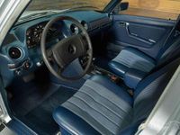 Gebraucht Mercedes 250 129 PS (94 kW) 1978 Grau Limousine