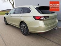 Neu Skoda Superb Selection 220 PS (161 kW) 2025 Ice tea yellow Kombi