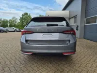 Neu Skoda Octavia Selection 150 PS (110 kW) 2026 Grau Kombi