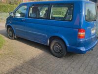 Second-hand VW Caravelle 84 CP (61 kW) 2005 Albastru Van