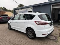 Gebraucht Ford S-MAX Titanium 190 PS (139 kW) 2022 Weiß Van / Kleinbus