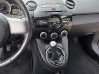 Second-hand Mazda 2 Edition 84 CP (61 kW) 2011 Negru Hatchback