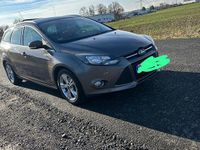 Gebraucht Ford Focus 125 PS (91 kW) 2012 Grau Kombi