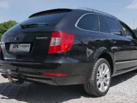 Gebraucht Skoda Superb 170 PS (125 kW) 2011 Schwarzmagic perleffekt Kombi