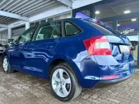 Gebraucht Skoda Rapid 90 PS (66 kW) 2017 Blau Kombi