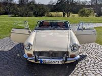 Second-hand MG B 95 CP (69 kW) 1971 Bej Cabrio
