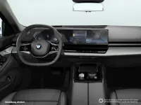 Gebraucht BMW 520 197 PS (144 kW) 2025 Blau Kombi