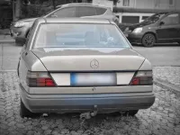 Gebraucht Mercedes 200 102 PS (75 kW) 1987 Grau Limousine