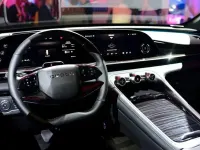 Neu Omoda 9 143 PS (105 kW) 2026 Schwarz SUV