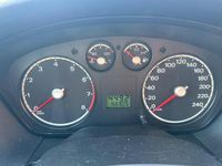 Gebraucht Ford Focus 100 PS (73 kW) 2005 Gelb Limousine