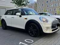 Usata Mini Cooper D 131 CV (96 kW) 2015 Bianco Utilitaria