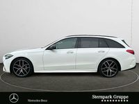 Gebraucht Mercedes C300 AMG 258 PS (189 kW) 2024 Weiß Kombi