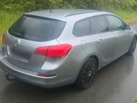 Gebraucht Opel Astra 116 PS (85 kW) 2011 Grau Kombi