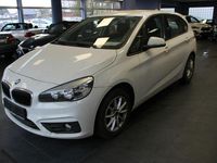 Gebraucht BMW 218 Active Tourer Advantage 136 PS (100 kW) 2016 Weiß Van / Kleinbus