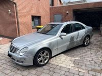 Gebraucht Mercedes E200 Avantgarde 136 PS (100 kW) 2009 Silber Limousine