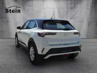 Gebraucht Opel Mokka-e 100 kW (136 PS) 2022 Jade weiss/arktis weiss SUV