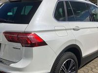 Gebraucht VW Tiguan Elegance 150 PS (110 kW) 2021 Weiß SUV