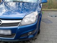 Gebraucht Opel Astra 131 PS (96 kW) 2010 Blau Kombi