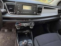 Gebraucht Kia Rio Edition 7 84 PS (61 kW) 2017 Weiß Limousine