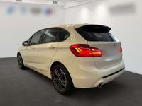 gebraucht BMW 220 i Sport Line*Navi*LED*Parking Assistant*