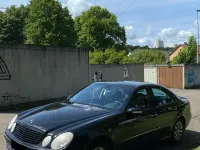 Gebraucht Mercedes E320 Avantgarde 224 PS (164 kW) 2002 Schwarz Limousine