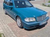 Gebraucht Mercedes C180 122 PS (89 kW) 1998 Grün Kombi