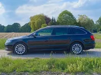 Gebraucht Skoda Superb 170 PS (125 kW) 2013 Schwarz Kombi