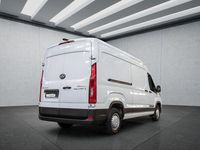 Second-hand Maxus V90 148 CP (108 kW) 2025 Alb Van