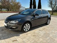 Gebraucht Opel Astra 140 PS (102 kW) 2015 Schwarz Limousine