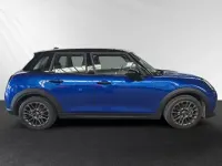 Usata Mini Cooper 156 CV (114 kW) 2024 Blu Utilitaria
