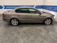 Gebraucht VW Passat Highline 170 PS (125 kW) 2011 Gold Limousine