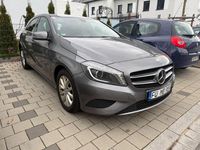 Gebraucht Mercedes A180 109 PS (80 kW) 2013 Schwarz Limousine
