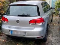 Gebraucht VW Golf VI 105 PS (77 kW) 2010 Silber Kleinwagen